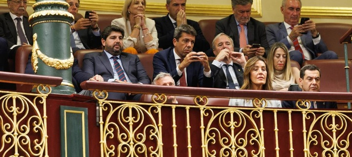 El presidente de la Región de Murcia, Fernando López Miras, durante la primera sesión del debate de investidura, en el Congreso de los Diputados