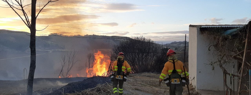 Tropas del Plan Infomur se movilizan ante el incendio forestal declarado en la comarca de Las Minas, fronteriza con la provincia de Albacete