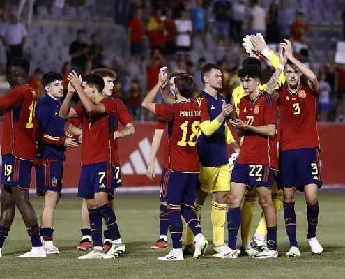 El Consejo Municipal de Lorca celebra la elección del estadio de Francisco Artes Carrasco para el partido amistoso entre el Sub21 español y la selección de la República Checa