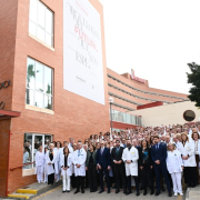 López Miras Visite el Hospital ArriXaca con motivo de la presentación de eventos para su 50 aniversario