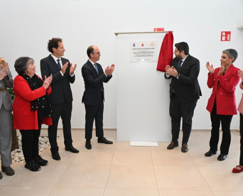 López Miras inaugura las nuevas instalaciones de actividad orgánica en HealthTech (HTBA)