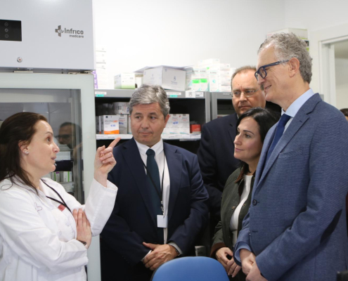 SMS continúa fortaleciendo el Hospital Yecla con más profesionales y mejoras tecnológicas.
