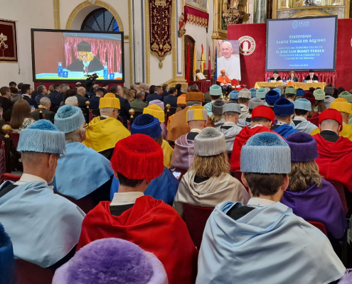 José Luis Bonet, Investido Doctor Honoris Causa de UCam en una ceremonia emocional