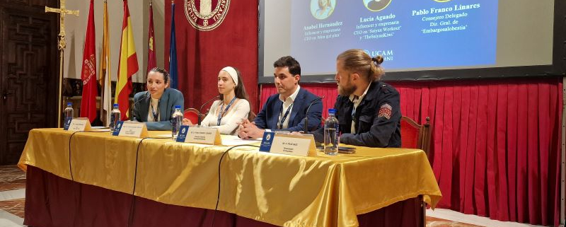 UCAM presenta su nuevo servicio de alumini, con más de 1,600 registrados