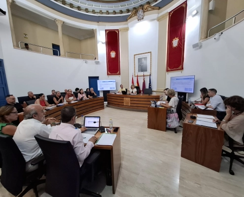 El Consejo Municipal de Alcantarilla paga a sus proveedores en promedio 27 días, por debajo de los 30 que marca la ley