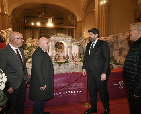 Acto de inauguración del belén monumental de San Esteban/1