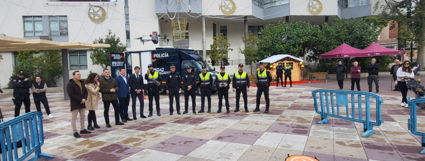 Policía Local Molina Unidad Aérea y vehículo Unidad Atención a la Ciudadanía Presentación Foto1