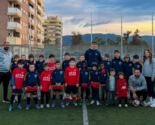 Alejandro Bueno con los más pequeños