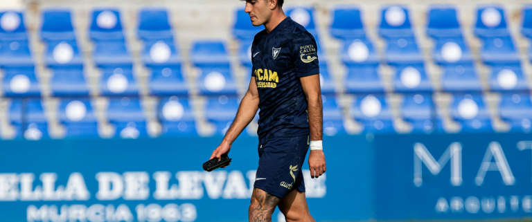 Julito sale lesionado del campo