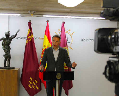El Gobierno de Lorca rechaza el modelo de financiación autonómica pactado en secreto entre Sánchez y el malversador condenado Oriol Junqueras