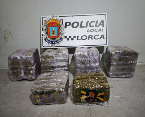 Nuevo golpe al narcotráfico por parte de la Policía Local con más de 5 kilos de droga incautados y 3 detenidos