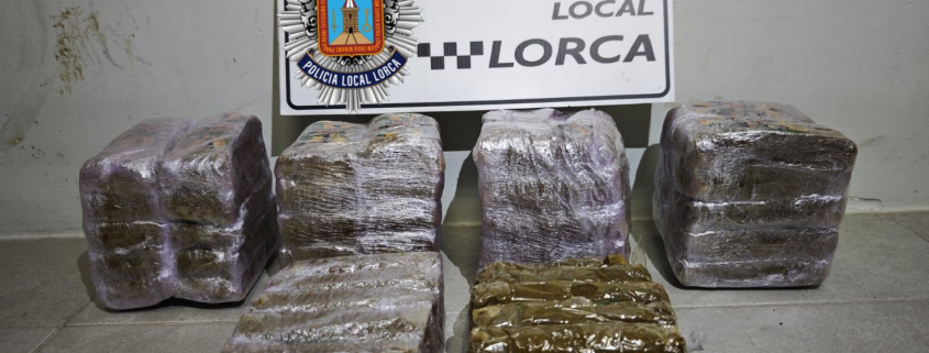 Nuevo golpe al narcotráfico por parte de la Policía Local con más de 5 kilos de droga incautados y 3 detenidos