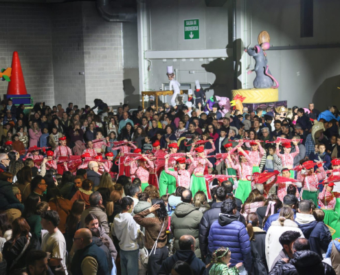 El Ayuntamiento agradece la colaboración de la compañía lorca para conseguir una Navidad alegre y participativa, con récord de asistencia a los actos y un magnífico ambiente en calles y plazas.