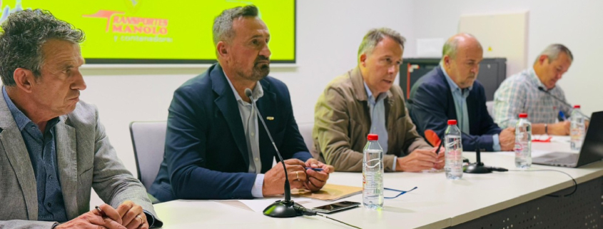 El alcalde muestra el apoyo del Ayuntamiento a la manifestación de agricultores y ganaderos prevista para el jueves: ''hay muchos motivos para defender la campaña''