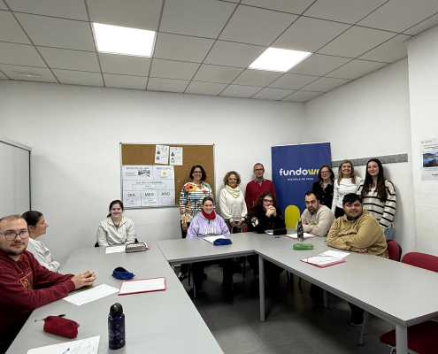 Intendente de Inclusión visita a los participantes del proyecto de formación