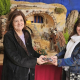 María Dolores García, presidenta de la UCAM y Anabel Giménez, responsable de Infancia y Familia de Cáritas diócesis de Cartagena, durante la presentación de la colección.