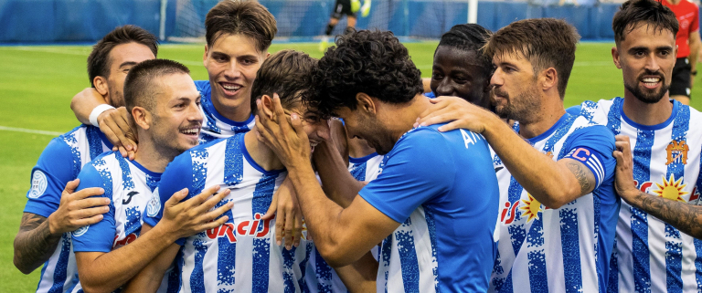 Águilas FC celebra un gol