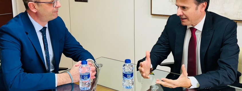 Educación Molina 1º Y 2º ESO en CEIP La Purísima en curso 2026 2027 Reunión alcalde con consejero