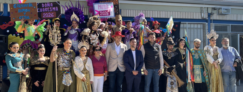 Personajes del Carnaval visitan el colegio Ramón y Cajal