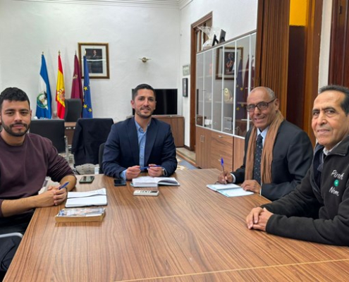La Asociación de Amigos del Pueblo Saharaui valora positivamente su encuentro con el alcalde de Águila...