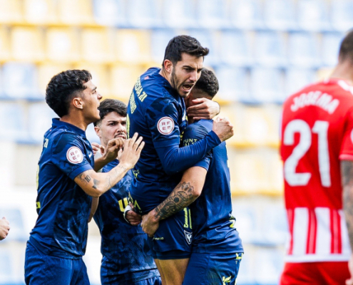El UCAM Murcia CF regresa y vence a la UD Almería 'B' (2-1)