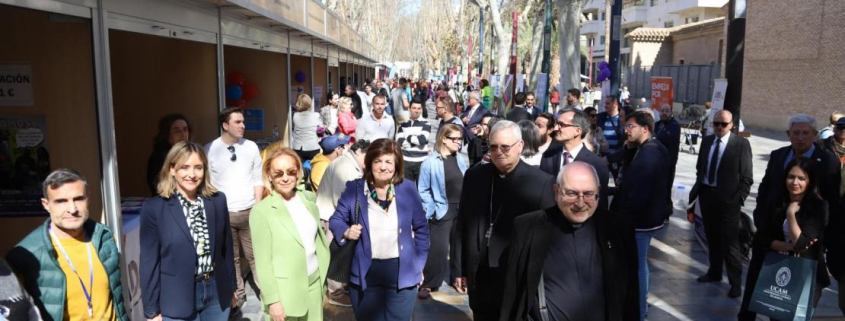 María Dolores García, presidenta de la UCAM; José Manuel Lorca, obispo de Cartagena; Conchita Ruiz, asesora de política social, familias e igualdad del CARM; y Antonio Alcaraz, Director de la Exposición, en la Exposición.