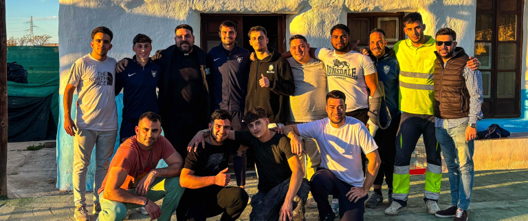Javi Ramírez y Héctor Fernández visitan la comunidad de Shejiná