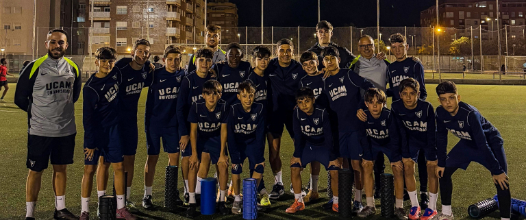 Mizzian conoce a los jugadores de nuestro Infantil B