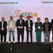 El jefe del Ejecutivo regional, Fernando López Miras, durante la clausura del VIII Congreso Ordinario del COAG-IR Región de Murcia (1)