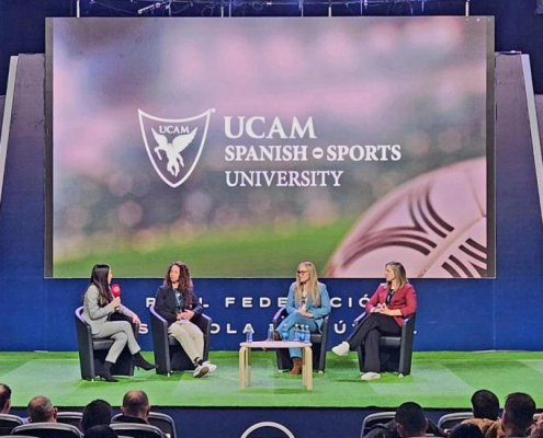 Mesa redonda durante el SCS Football Lab