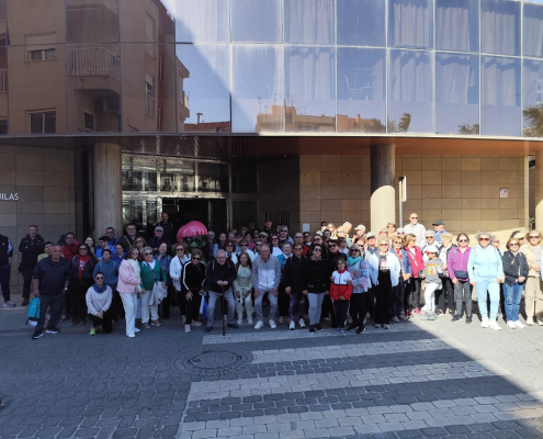 Casi un centenar de personas se suman a la Marcha por la Salud con motivo del Día Mundial del Consumidor...