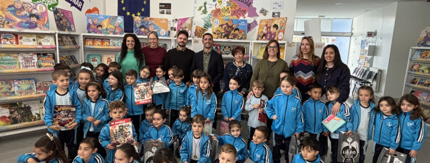 Promoción de la lectura en el CEIP Carlos V con la primera “Feria del Libro Escolar”