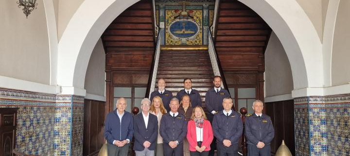 El Consejo de la Asamblea Regional visita el Arsenal y el submarino S-81