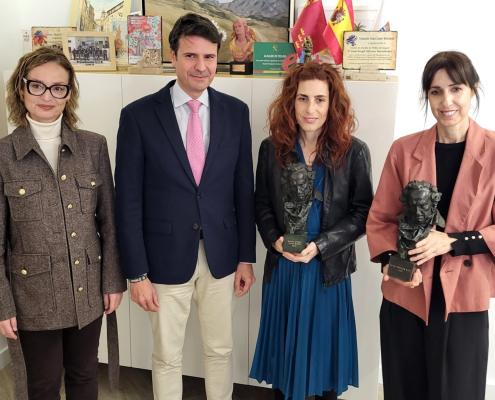 Cultura Recepción a la directora y a la protagonista de película 'Sorda' Premios Goya Foto1
