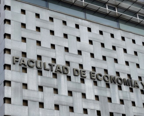 La Facultad de Economía y Comercio renueva su acreditación institucional