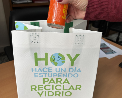 Ecovidrio y el Ayuntamiento de Águilas lanzan una intensa campaña para mejorar el reciclaje de residuos...