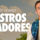 Dani Aquino con el chaleco solidario del UCAM Murcia CF