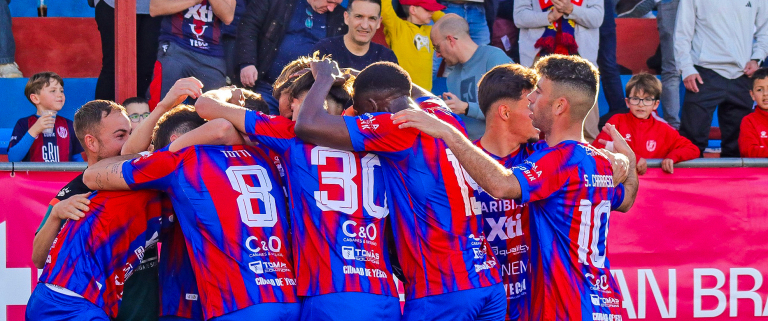 Celebración del gol del Yeclano Deportivo