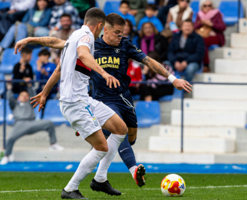 Dani Aquino antes de marcar el 2-2 al Melilla