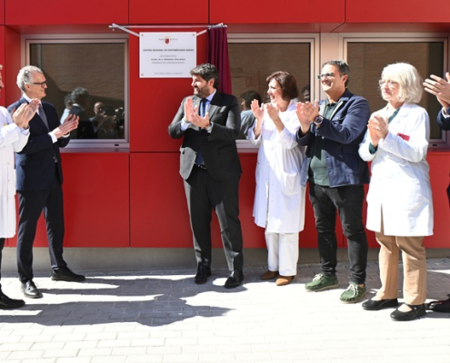 El presidente de la Comunidad, Fernando López Miras, inaugura el Centro Regional de Enfermedades Raras