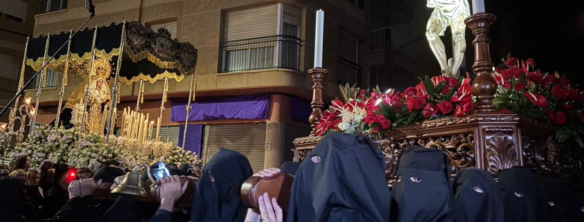 El Paso Morao procesiona por primera vez el Jueves Santo