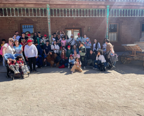 El Centro Municipal de Servicios Sociales visita el Mini Hollywood de Tabernas en Almería con media…