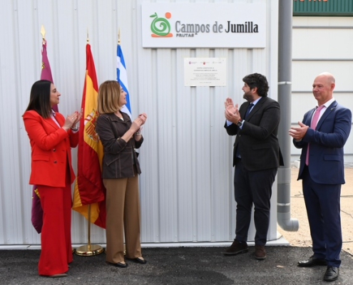 López Miras inaugura el centro logístico de la cooperativa Campos de Jumilla