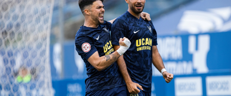 Celebración de Alvarito y Soto en el estadio Heredia 21 La Condomina
