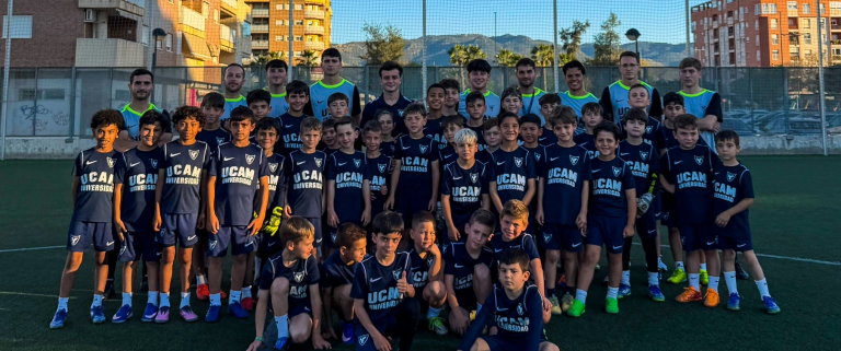 Foto de familia para cerrar esta visita a Pontones con nuestra carrera