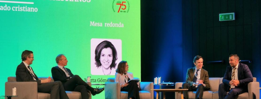 José Luis Mendoza García, durante su participación en la mesa redonda.